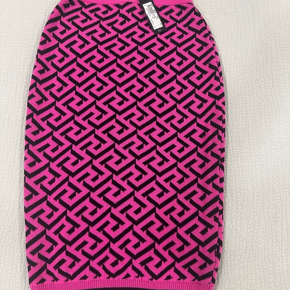 Versace Pink and Black Knit Geometric Pencil Skirt M/L - Picture 9 of 9